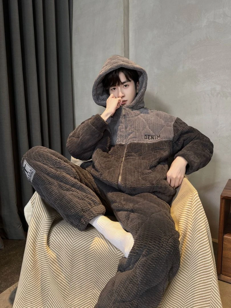 【秀秀家】冬季上新《黑色连帽男款》三层夹棉秋冬季时尚连帽男款睡衣