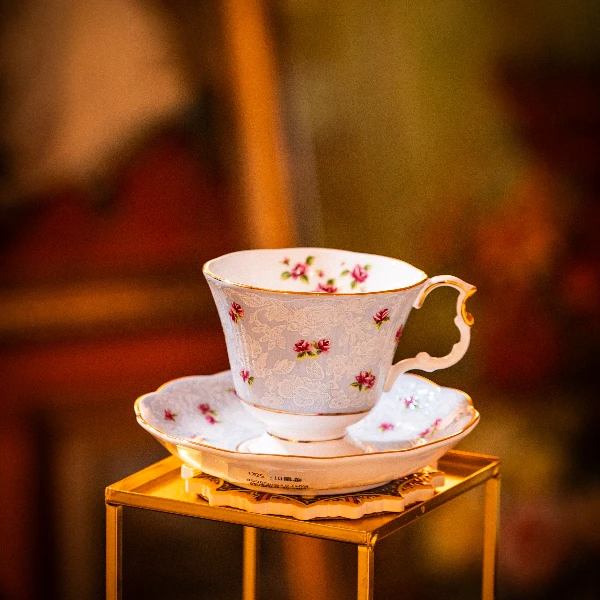 【欧美外单M0214】皇家阿尔伯特蓝色咖啡杯白蕾丝浮雕手绘欧式高档