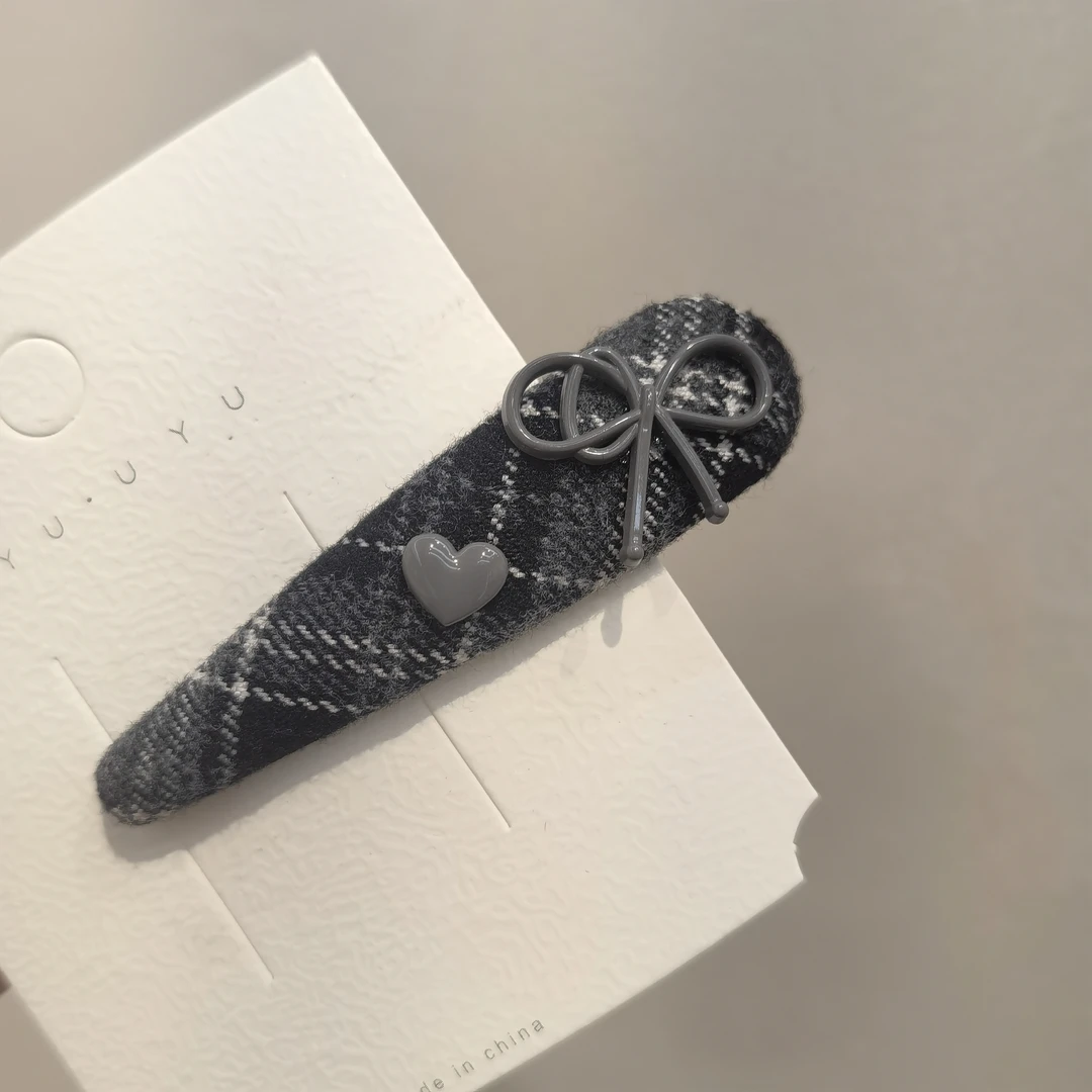 A737灰色格子爱心蝴蝶结掰掰夹