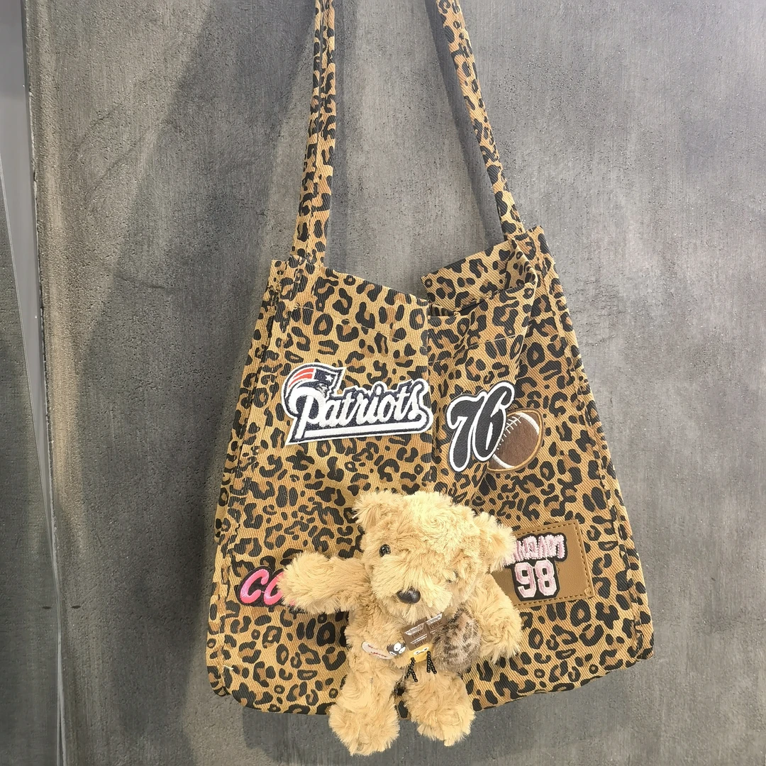 BB咖色豹纹小熊包包