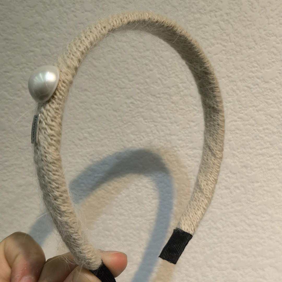 B217(凑)米杏色大珠发箍