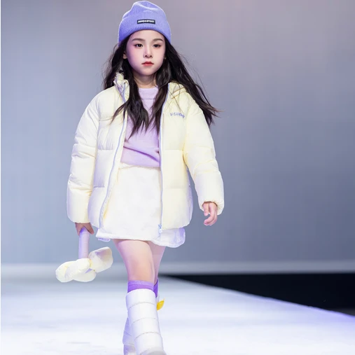 波司登儿童2023年秋冬新款休闲羽绒外套T30143860轻暖感