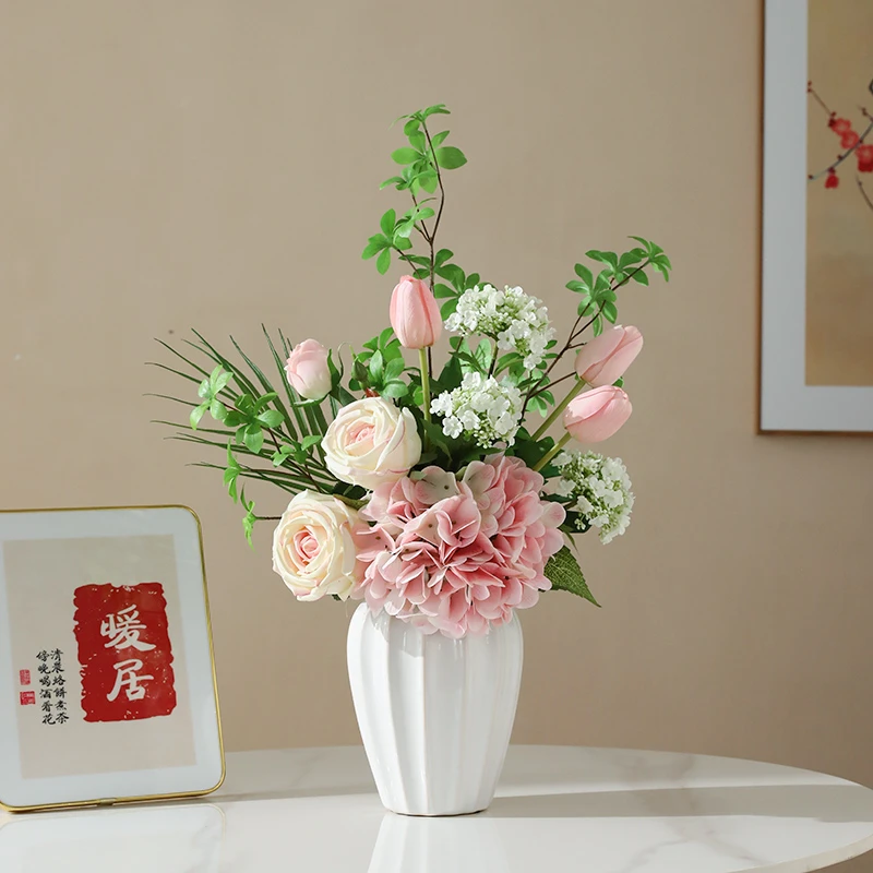 手感仿真花高级感逼真保湿玫瑰郁金香成品花束家居客厅餐桌玫瑰花