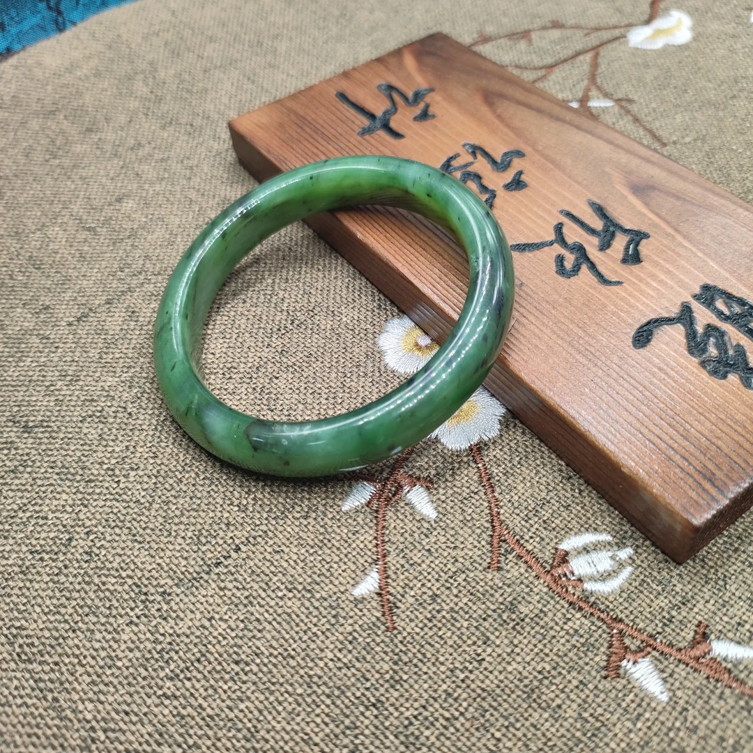 晓欣同款和田玉碧玉手镯微瑕不影响佩戴56正圈备注多样性发货