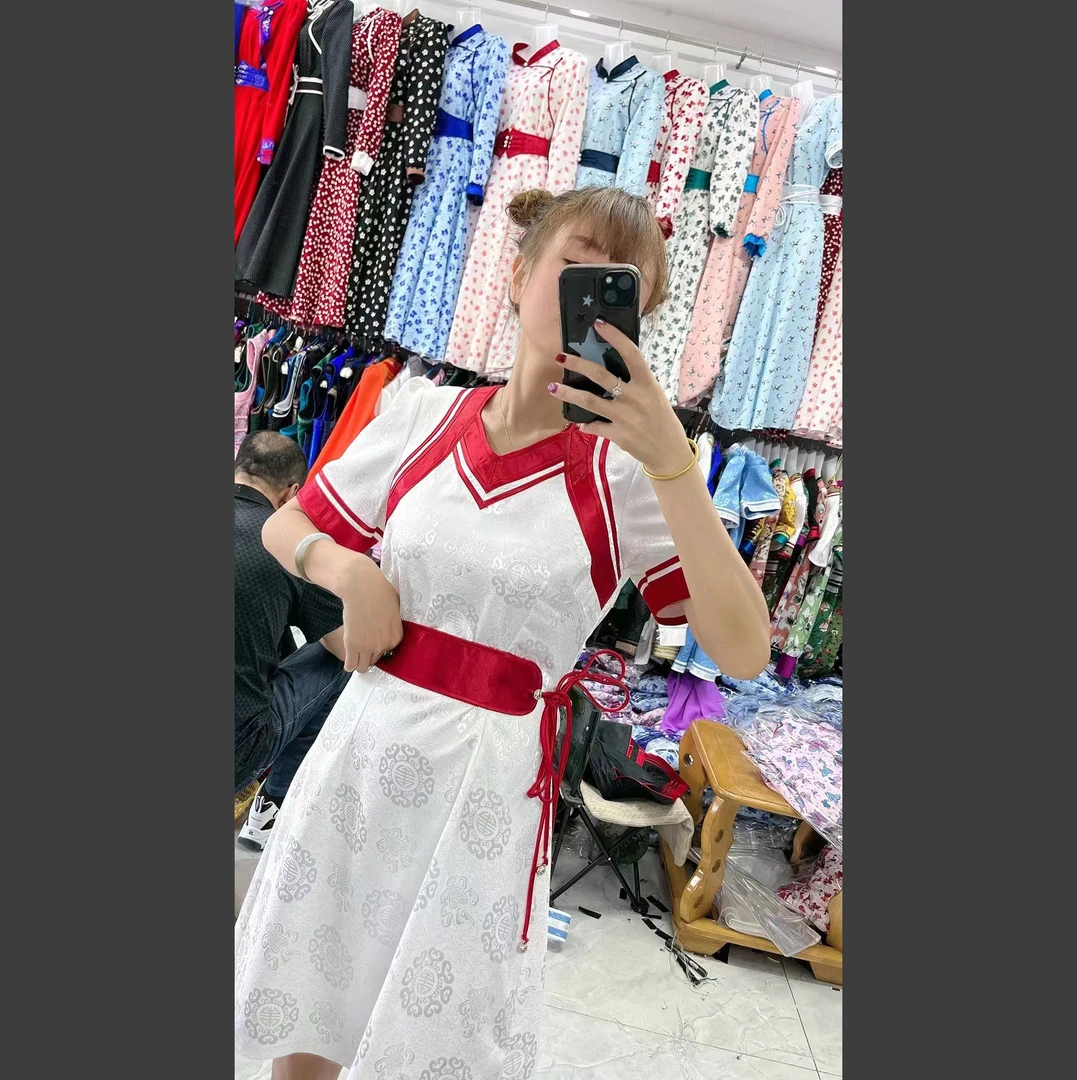 新款无扣假两件连衣裙