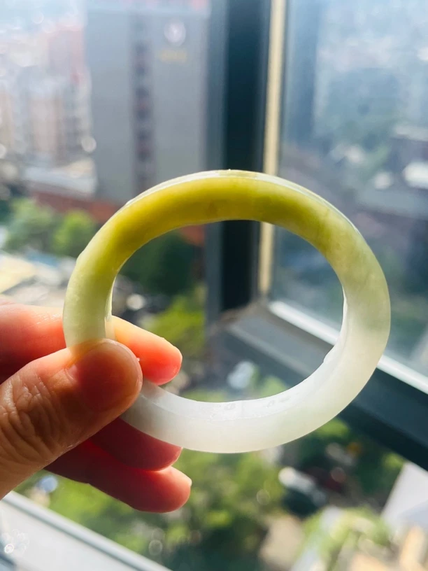 天然缅甸A货翡翠贵妃黄翡手镯