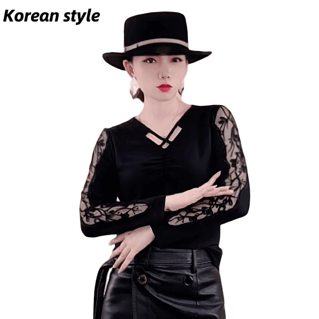 【Korean style】2698秋冬新款高级感镂空气质显瘦时尚洋气百搭上衣