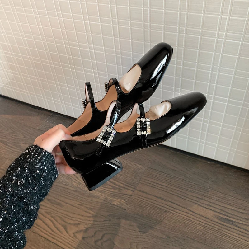 法式2025秋季新款漆皮单鞋女方头黑色粗跟浅口小香风玛丽珍跟鞋女