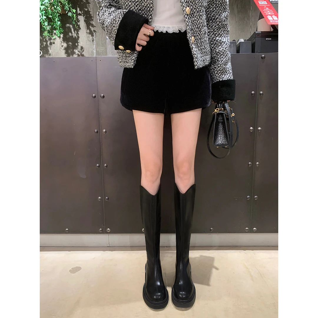 网红时装靴2025新款秋冬v扣骑士靴女后拉链粗跟圆头黑色气质冬季