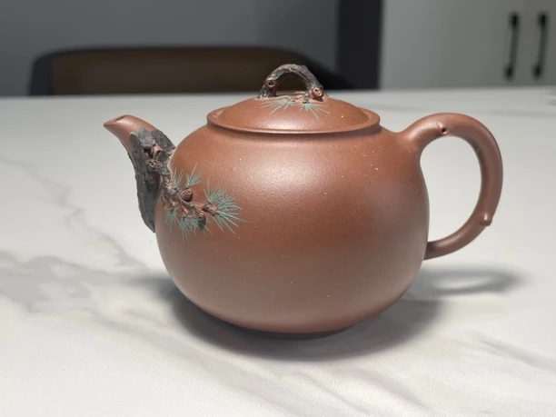 王俊琴全手工花器劲松壶
