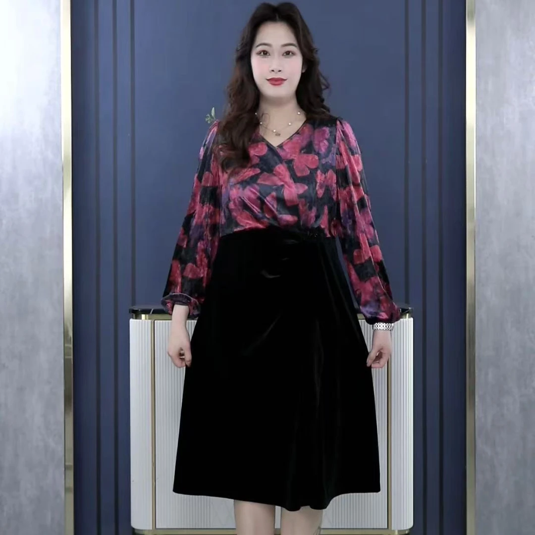 薇姐大码冬季新款优雅百搭气质丝绒花色连衣裙241300