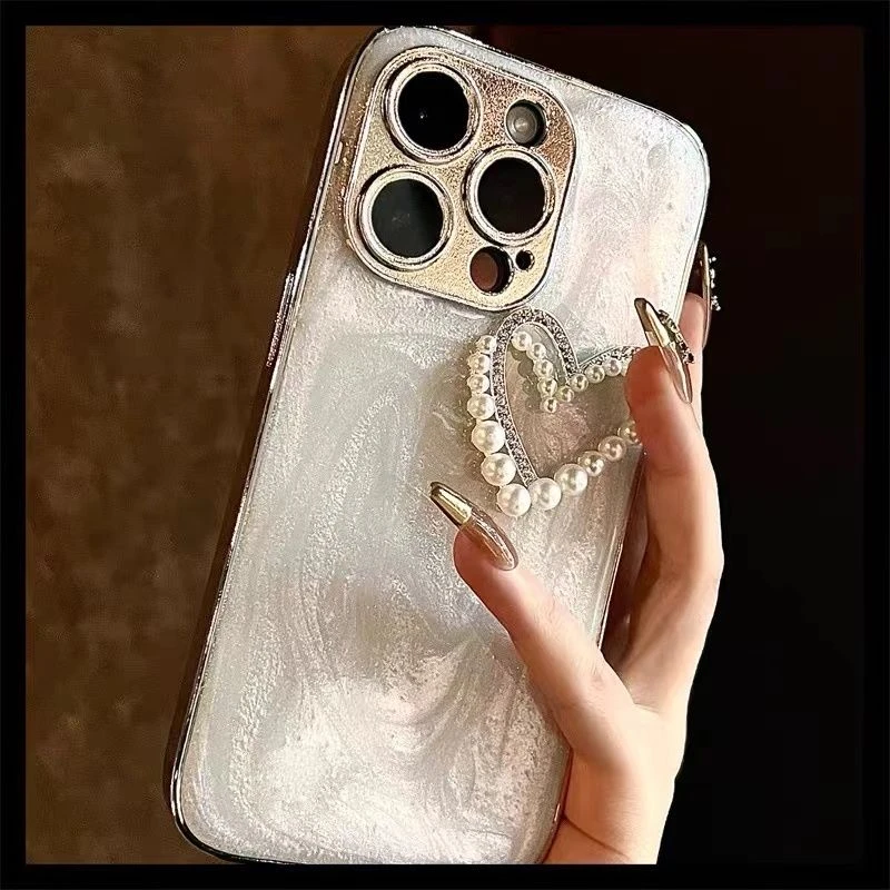 日韩珍珠爱心奶油白适用于苹果15pro手机壳14高级感13套12pro防摔