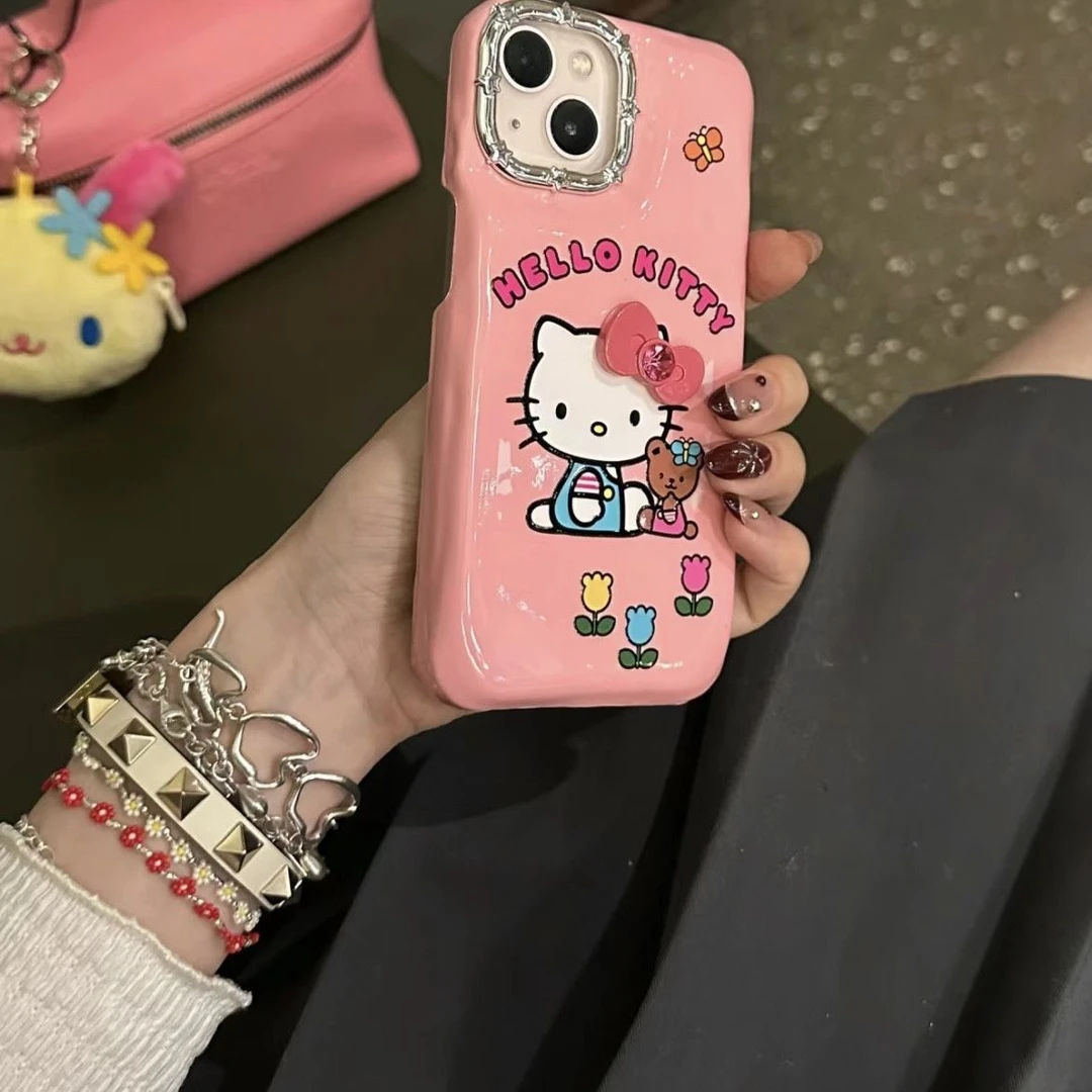 卡通蝴蝶结坐着kt猫适用iPhone15手机壳14promax苹果13半包12新款