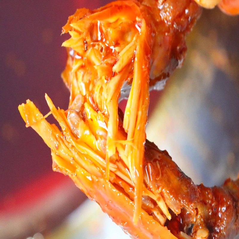 酱板鸭独立烤脖鲜嫩辣口鲜香自然小包装整根即食开袋零食美味健康