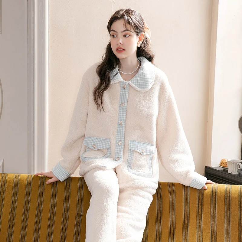 芬腾【南芙泡绒小香风】秋冬甜美翻领温暖厚实女士家居服J98440914