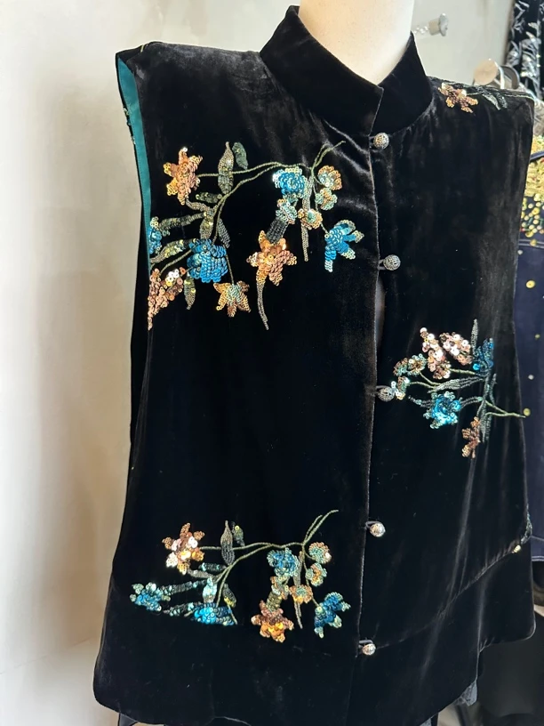 高级丝绒亮片刺绣设计马甲