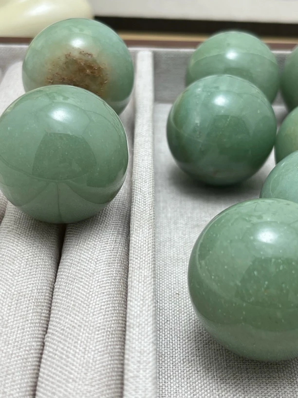 天然绿东林水晶球卡3.2到3.4