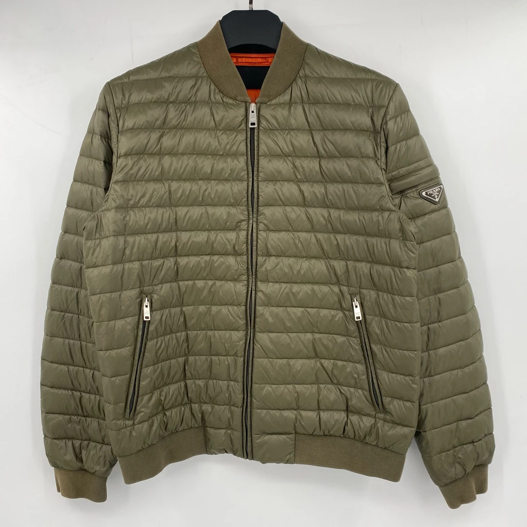 95新 Prada/普拉达 墨绿色三角标羽绒夹克 50 叶子-732