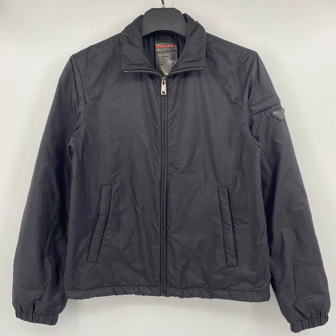 95新 Prada/普拉达 三角标拉链棉服BBC2311230022