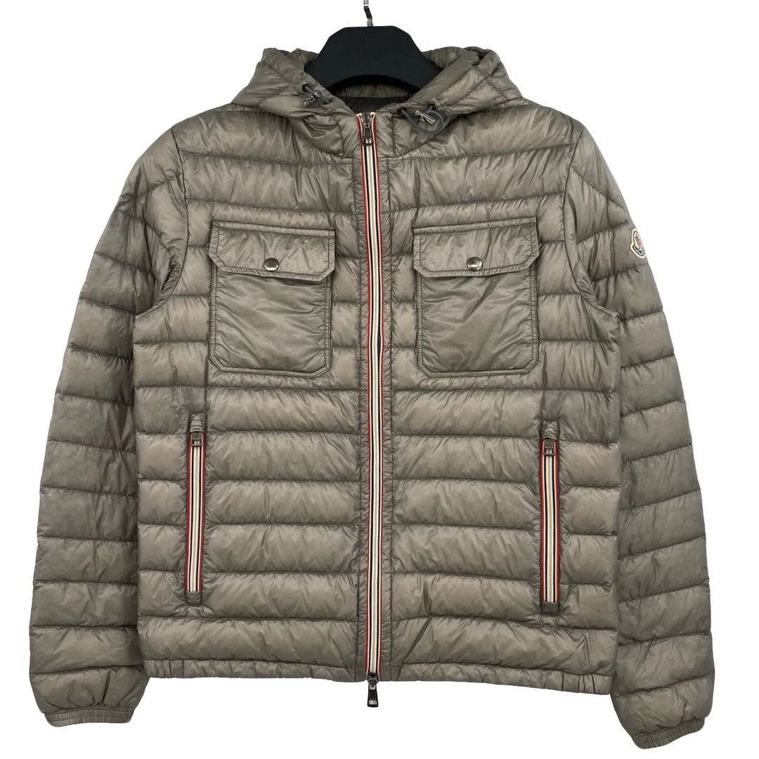 95新 MONCLER 彩条拉链袖标羽绒服 叶子-1530