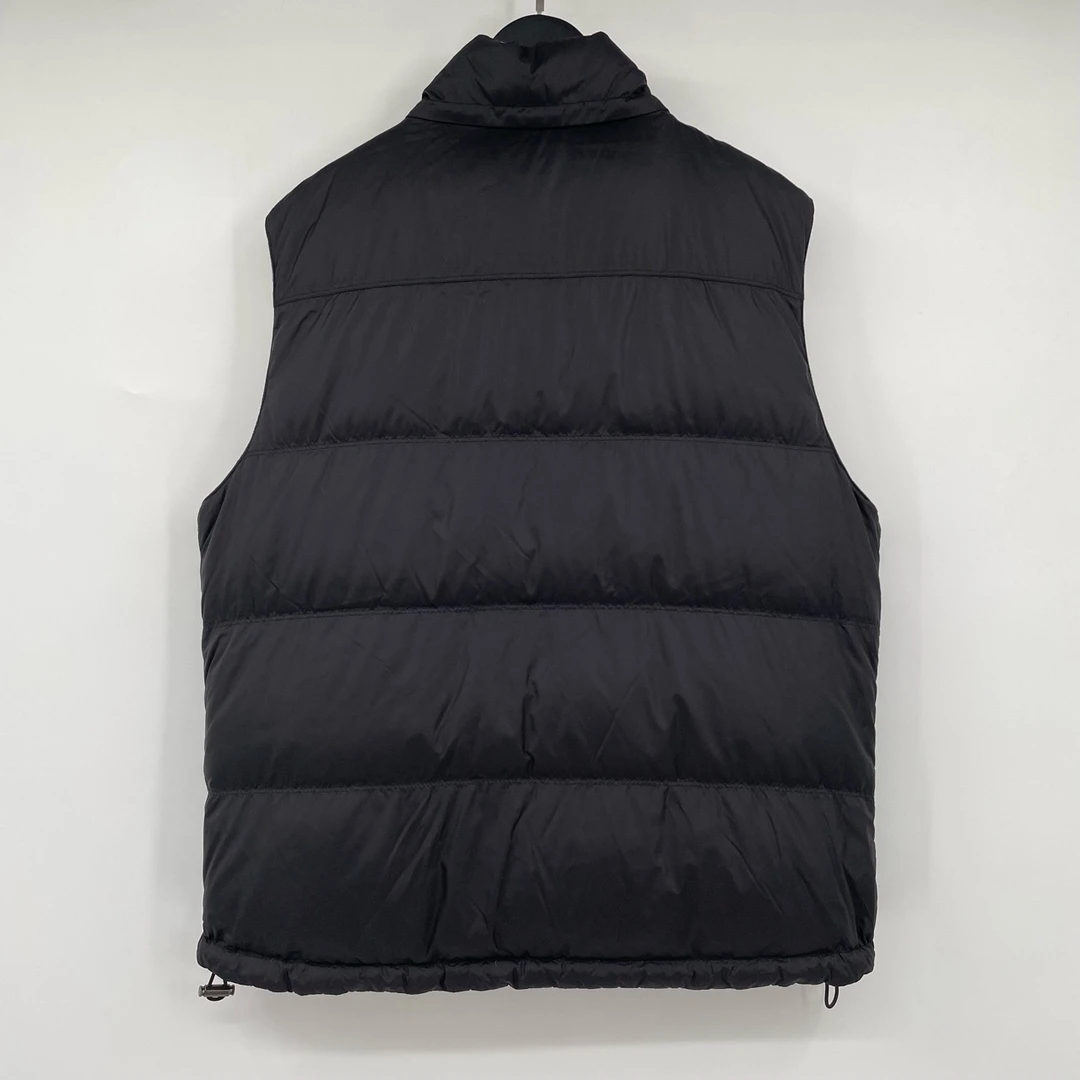 99新 BURBERRY/博柏利 格纹双面穿羽绒马甲 L P