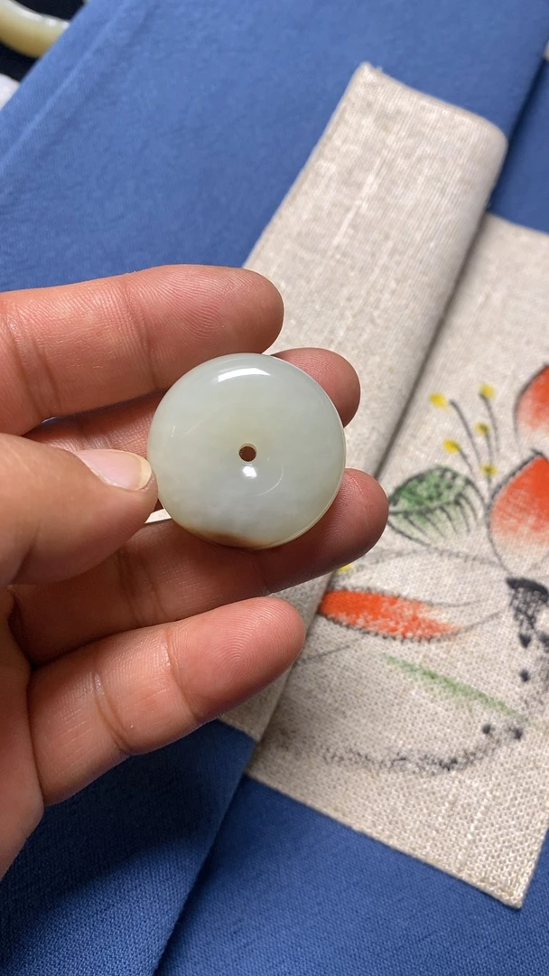 和田玉糖白平安扣