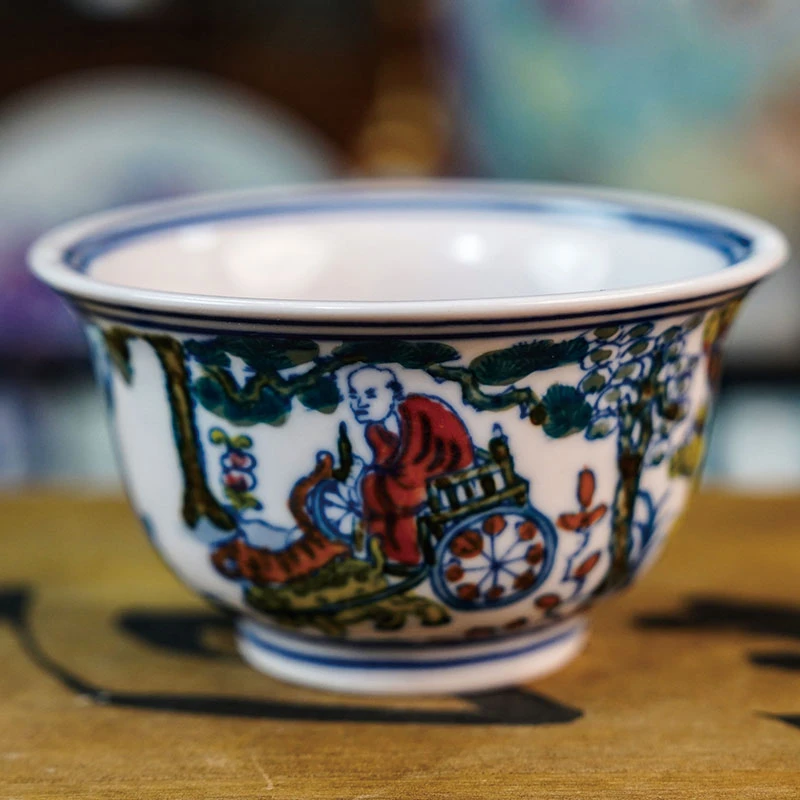 景德镇手绘陶瓷红稀鬼谷子压手杯高5直径9容量80cc.A4