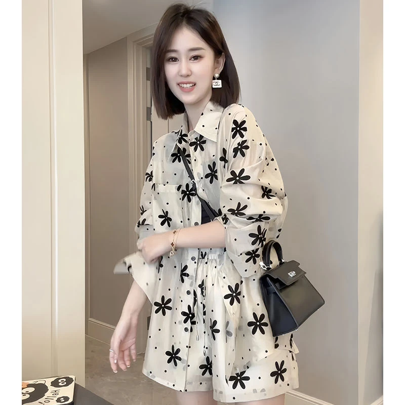 2025夏洋气防晒衬衫上衣短裤两件套时尚洋气套装