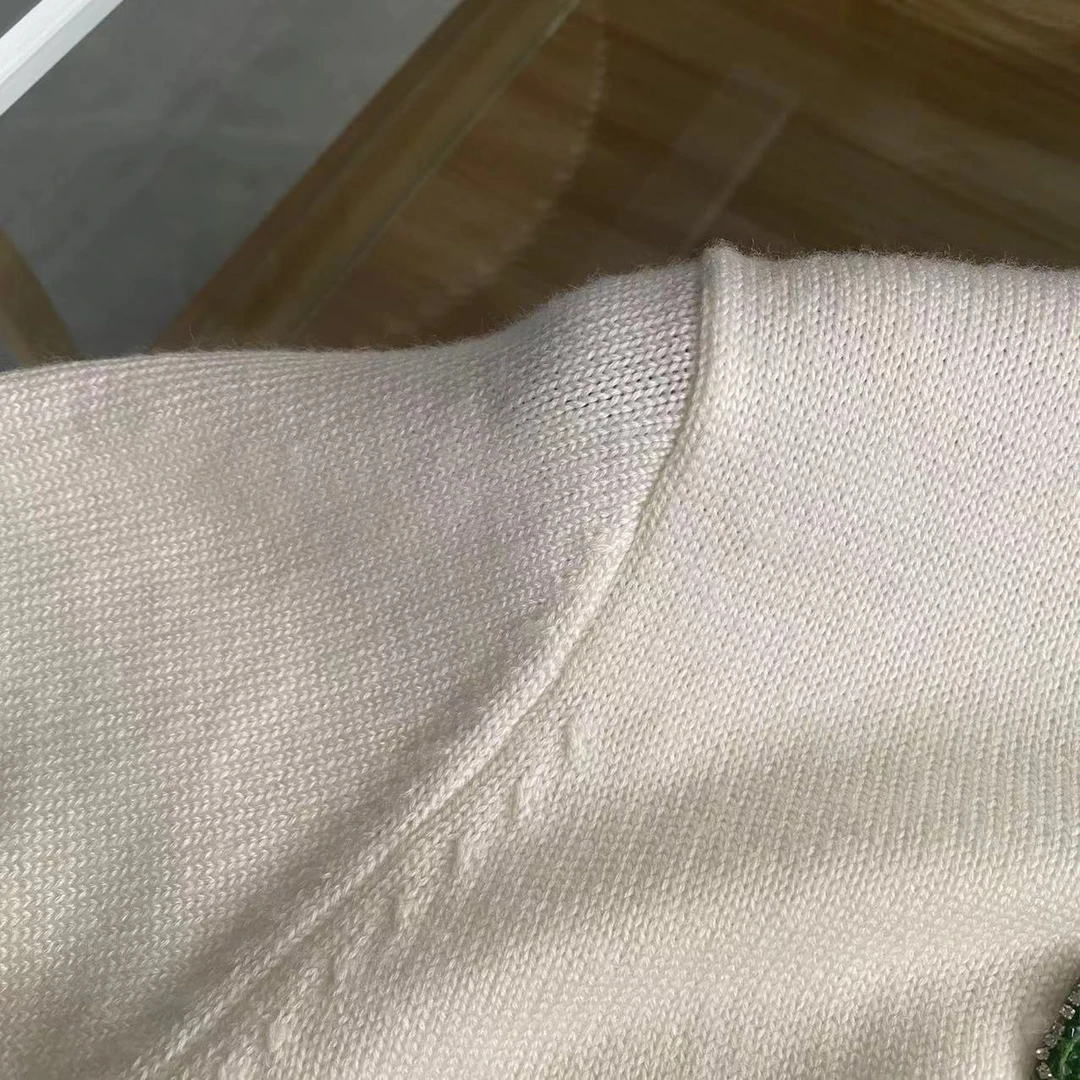 2号新款字母圆领套头短袖针织衫ZH3016