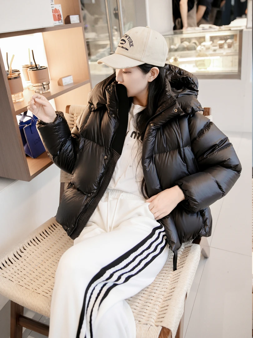 95白鹅绒短款泡芙轻盈保暖鹅绒时尚两穿冬季女士羽绒服