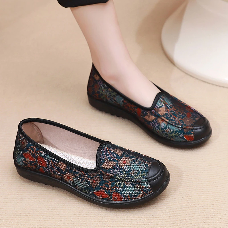 【34-42码】老北京布鞋女平底一脚蹬百搭老人妈妈鞋软底奶奶鞋