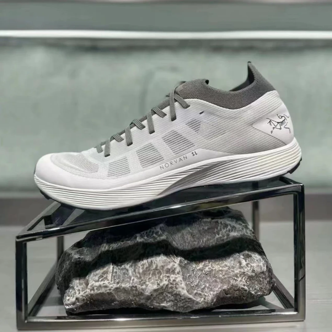 ARC'TERYX/始祖鸟Norvan SL 3 减震耐磨 低帮鞋 休闲鞋男款