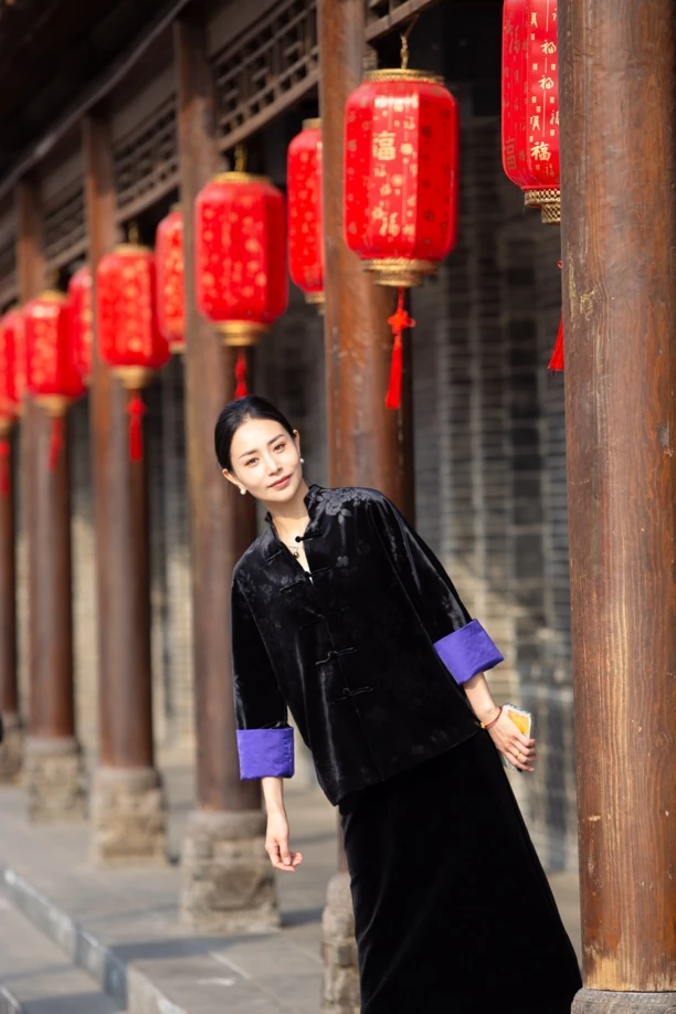 锦绣 ｜  黑色 真 丝绒