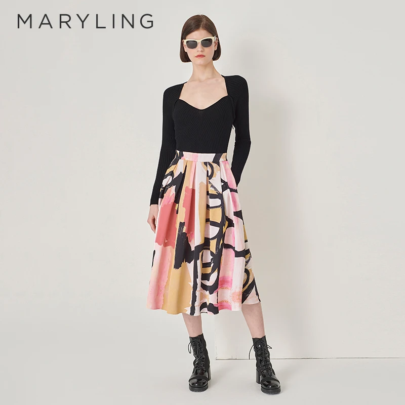 MARYLING玛俪琳冬季气质优雅黑色V领印花针织连衣裙A1DHW62560