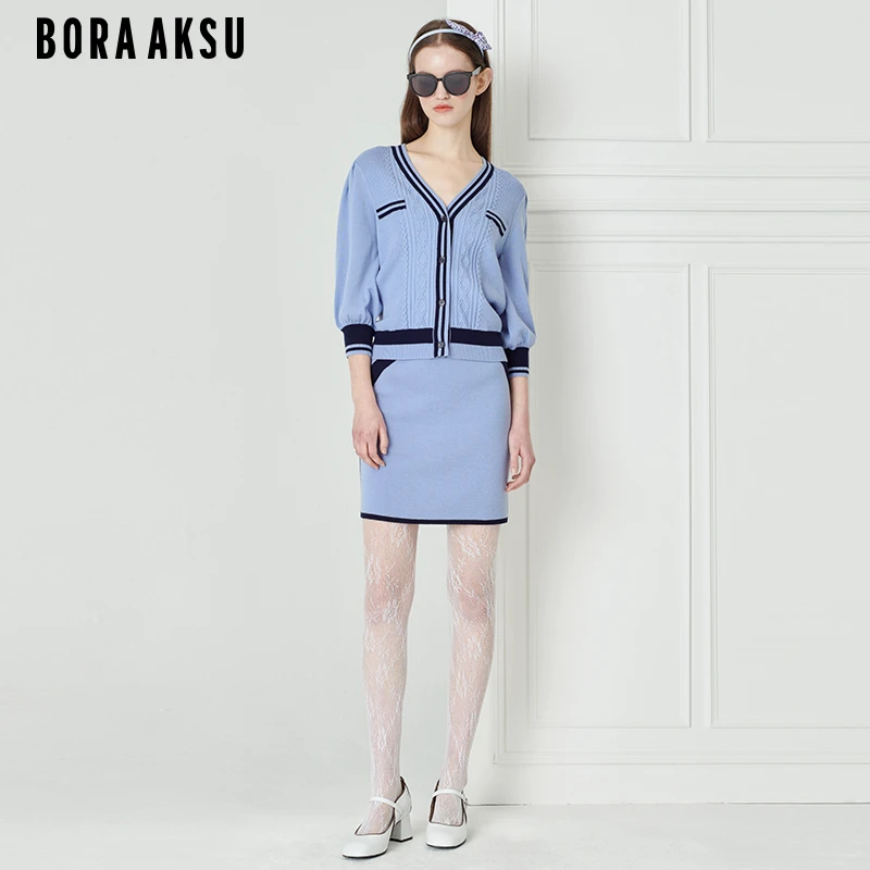 BORAAKSU早春新品优雅简约雾蓝拼色V领针织开衫B1DAW08100