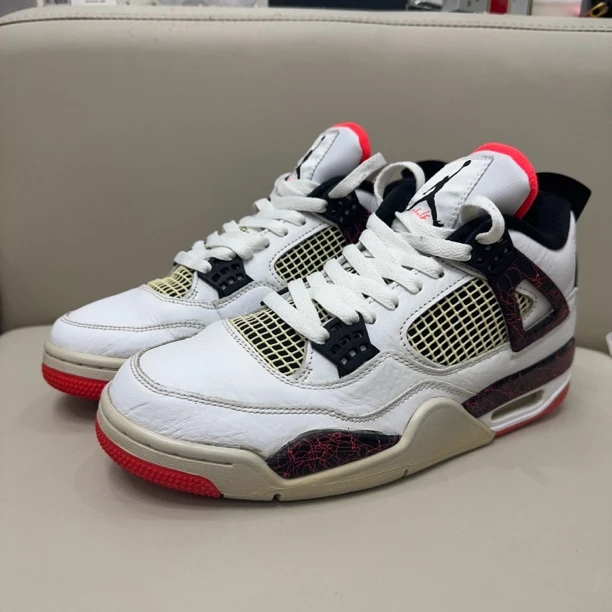 Aj4热溶岩42.5码（公价2500）