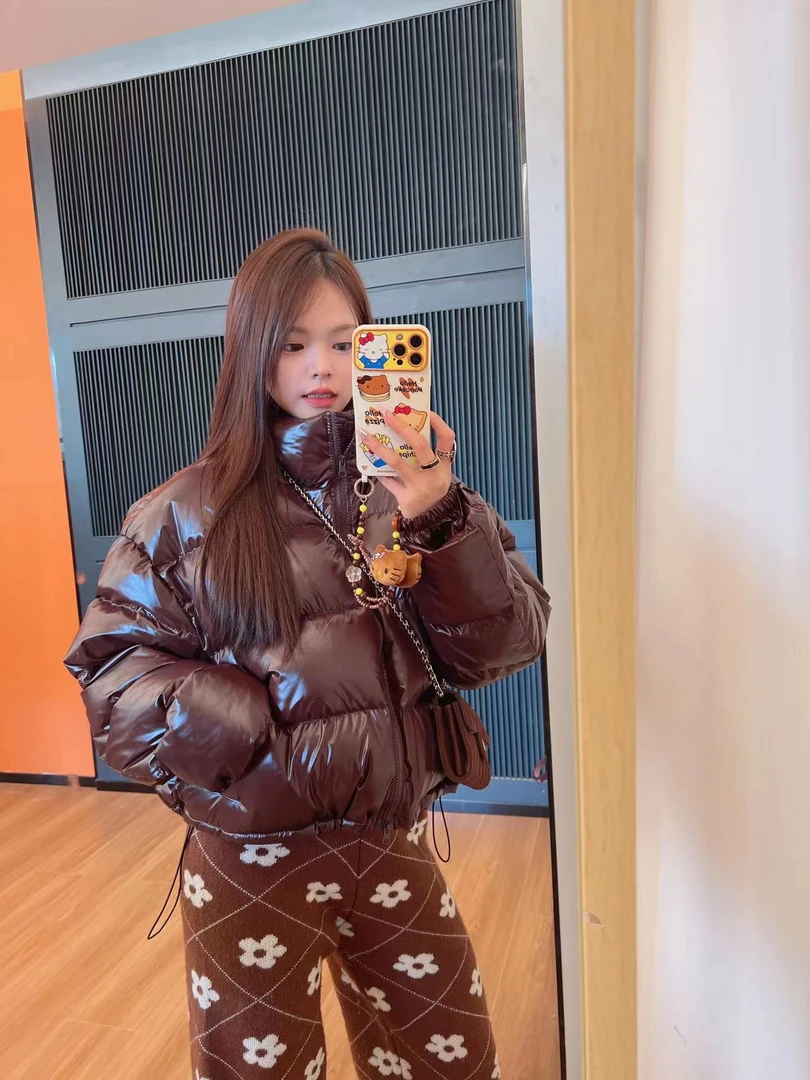 Xxxwxz王希之 韩版冬季新款亮面简约咖色短款羽绒服#12157