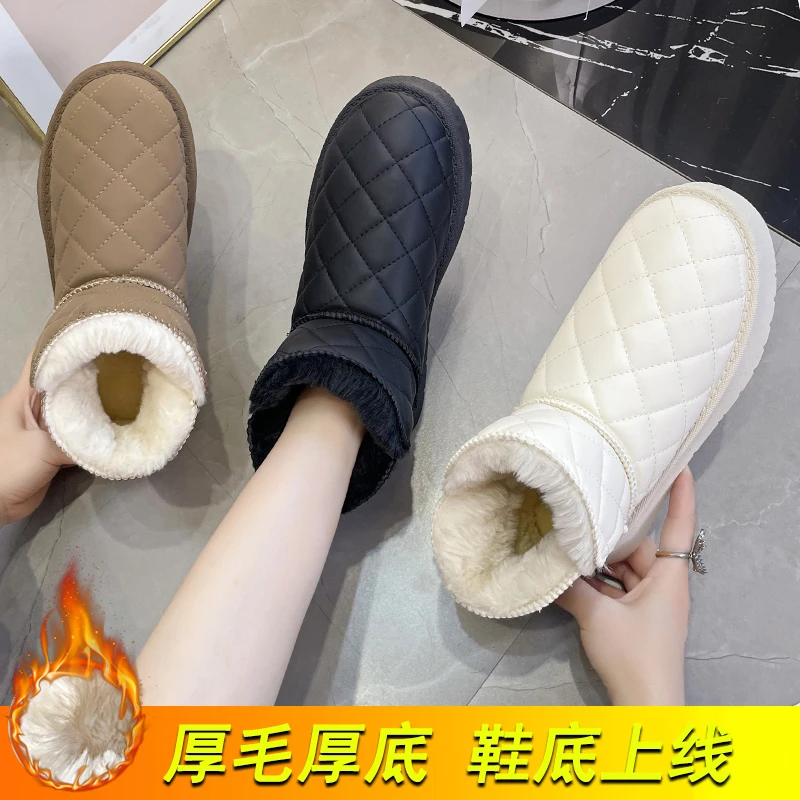 加绒加厚雪地靴2025冬季新款鞋子百搭保暖女鞋厚底平跟短靴棉鞋秋