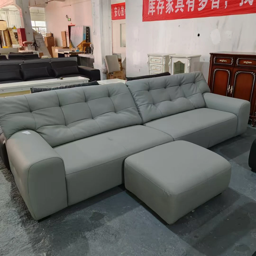 现代时尚风大灰熊皮艺沙发