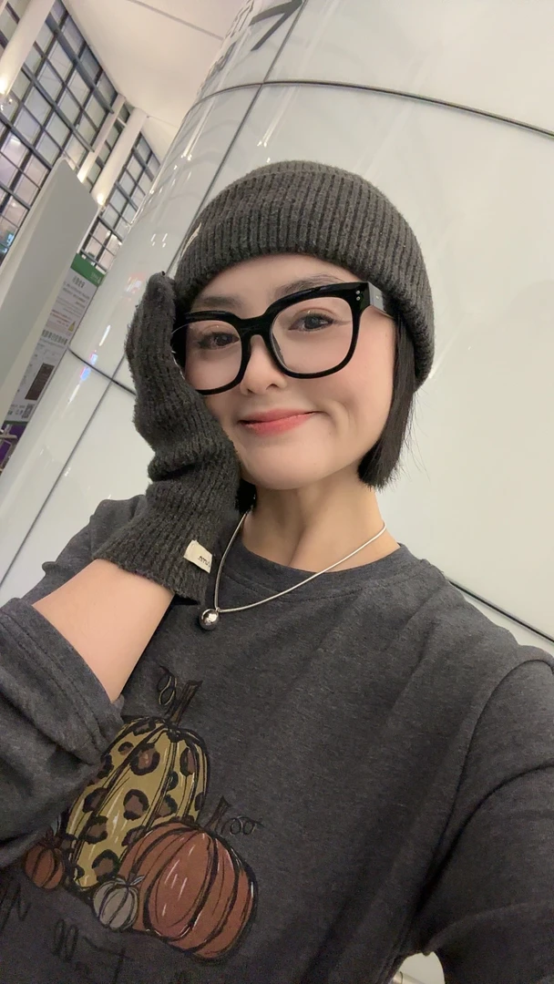 《南瓜没熟》冬季复古长袖磨毛T