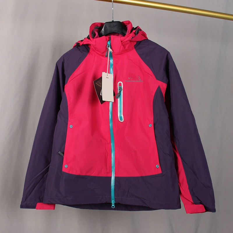三合一  户外防风防水保暖登山服 可脱卸内胆 户外冲锋衣女