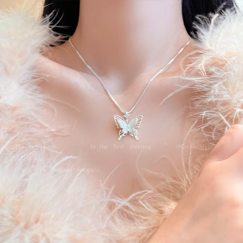 铜合金项链 立体镂空蝴蝶锁骨链女ins超仙小众设计高级感配饰