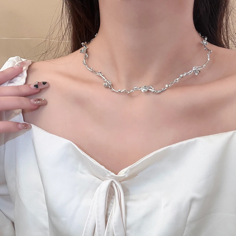 铜合金合成锆石项链 LDLC甜酷辣妹玫瑰花锁骨链小众设计感女YU254