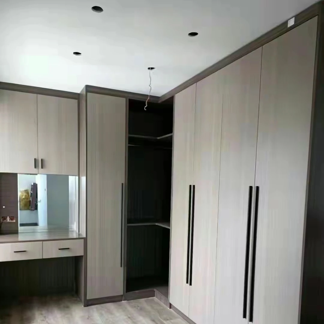 实木衣柜家用卧室现代简约储物柜小户型免安装实木多层板衣橱定制