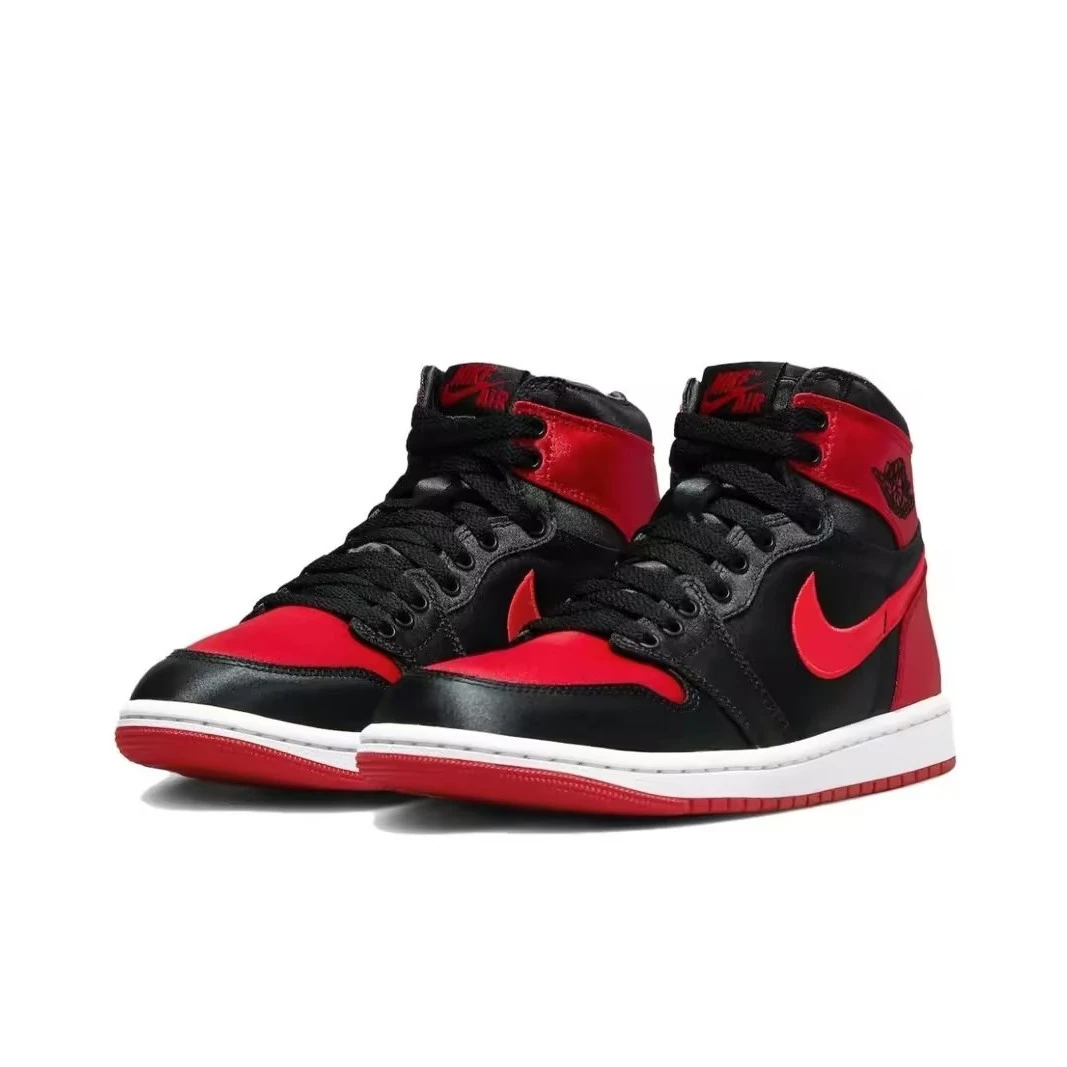 Nike/耐克AJ1黑红禁穿复古黑红丝绸高帮板鞋 FD4810-061