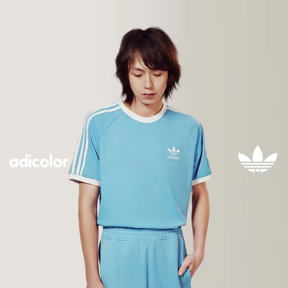 adidas/阿迪达斯时尚休闲夏季印花修身圆领蓝色T恤IM9392