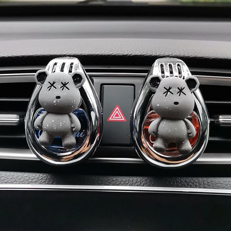 车载香薰汽车内香水香味出风口装饰高档持久淡香车用香氛可爱爱车