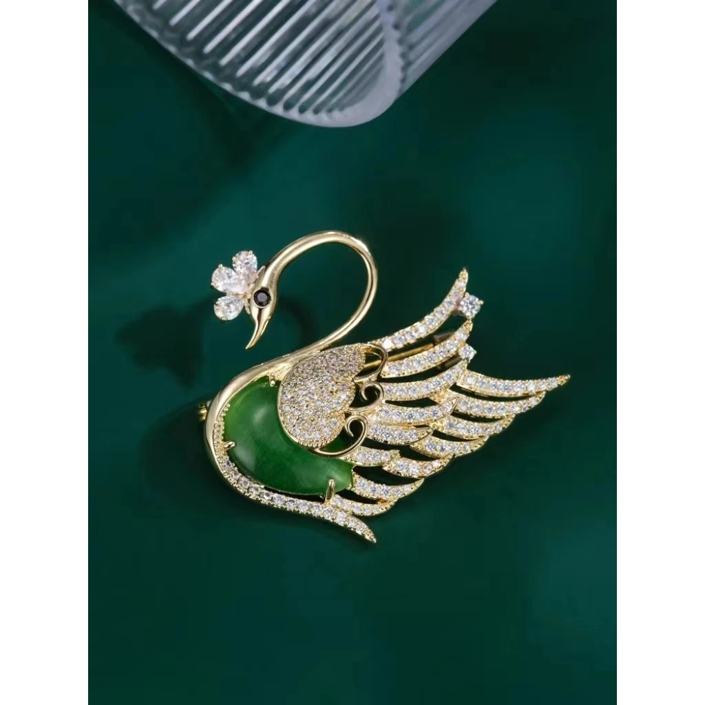 HY1507翠色天鹅公主胸针