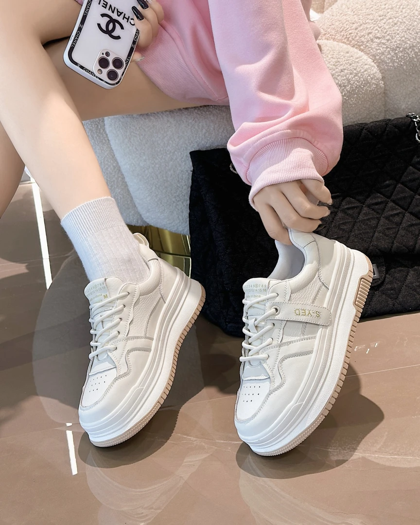 小白鞋女真皮厚底松糕板鞋秋季新款休闲圆头系带时尚百搭学生单鞋