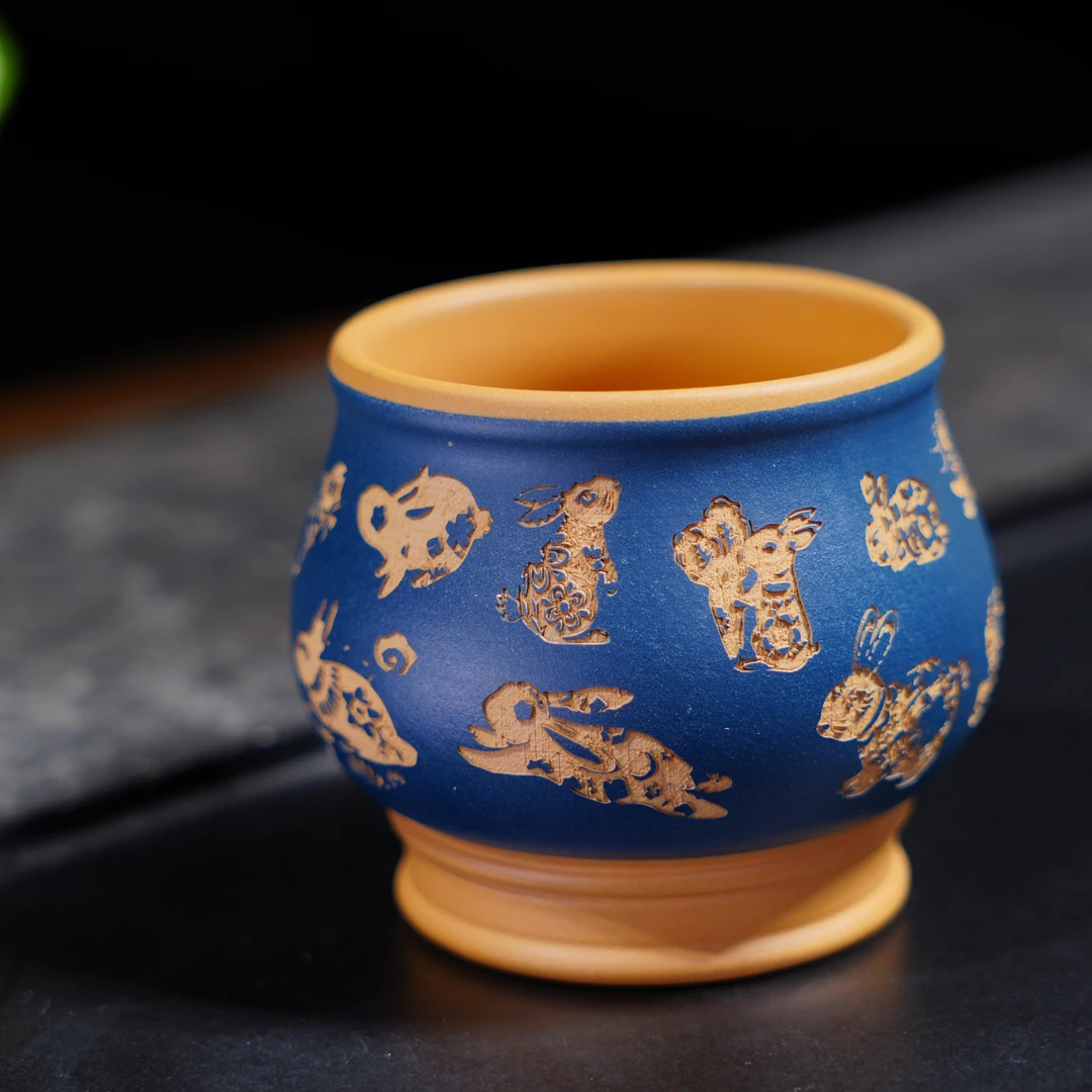 宜兴原矿紫砂杯 粉浆工艺 手工刻绘福兔紫砂主人杯150毫升